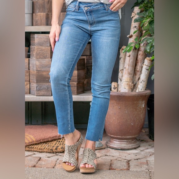 KanCan High Rise Straight Leg Crossover Jeans, 7/27 - Picture 1 of 5